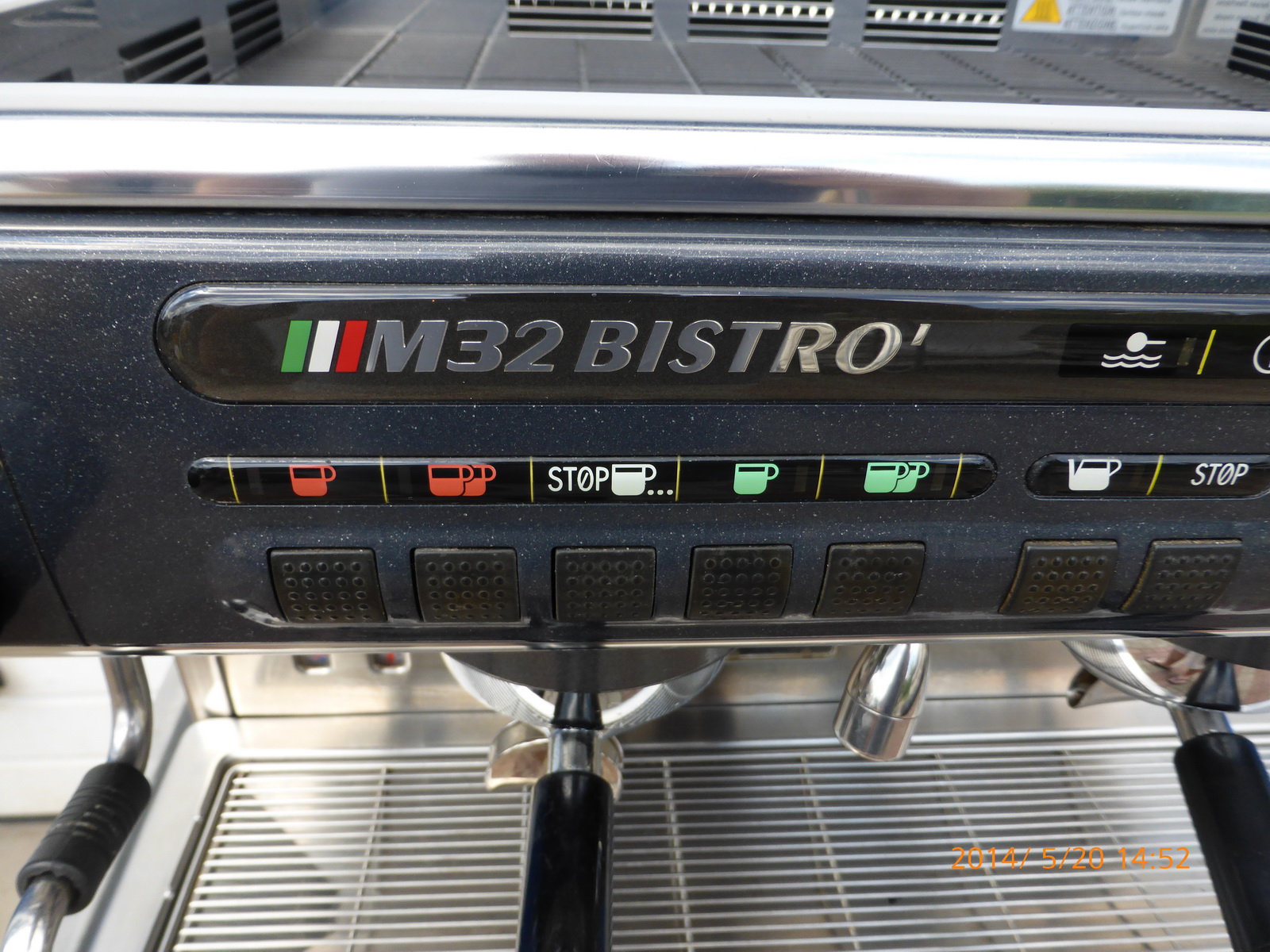 a Cimbali M32 Bistro DT/2 05